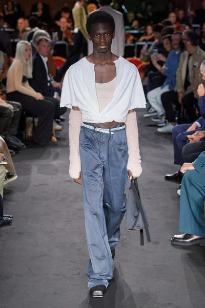 Look 23